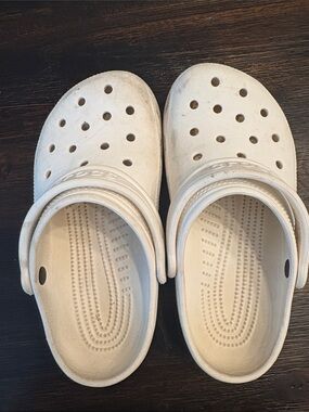 CROCS Kids White Classic Clog with Heel Strap